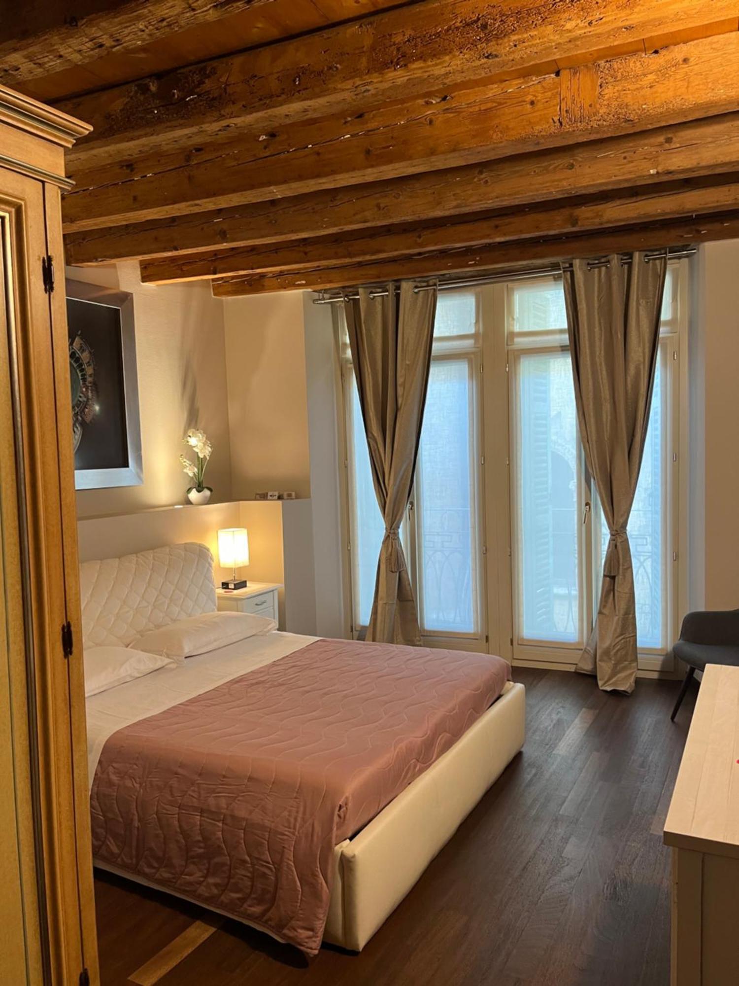 Dimora 4 Spade Otel Verona Dış mekan fotoğraf