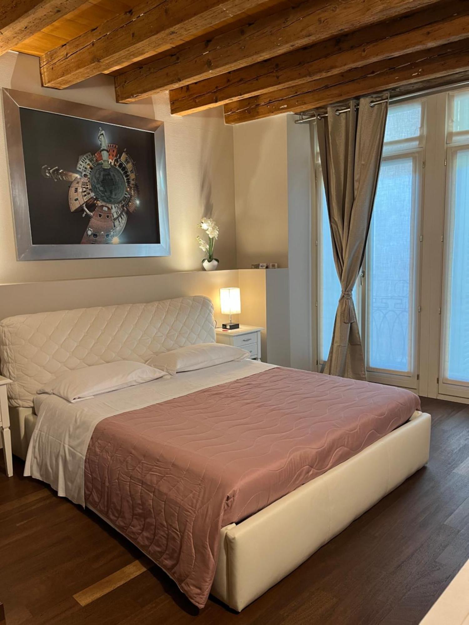 Dimora 4 Spade Otel Verona Dış mekan fotoğraf